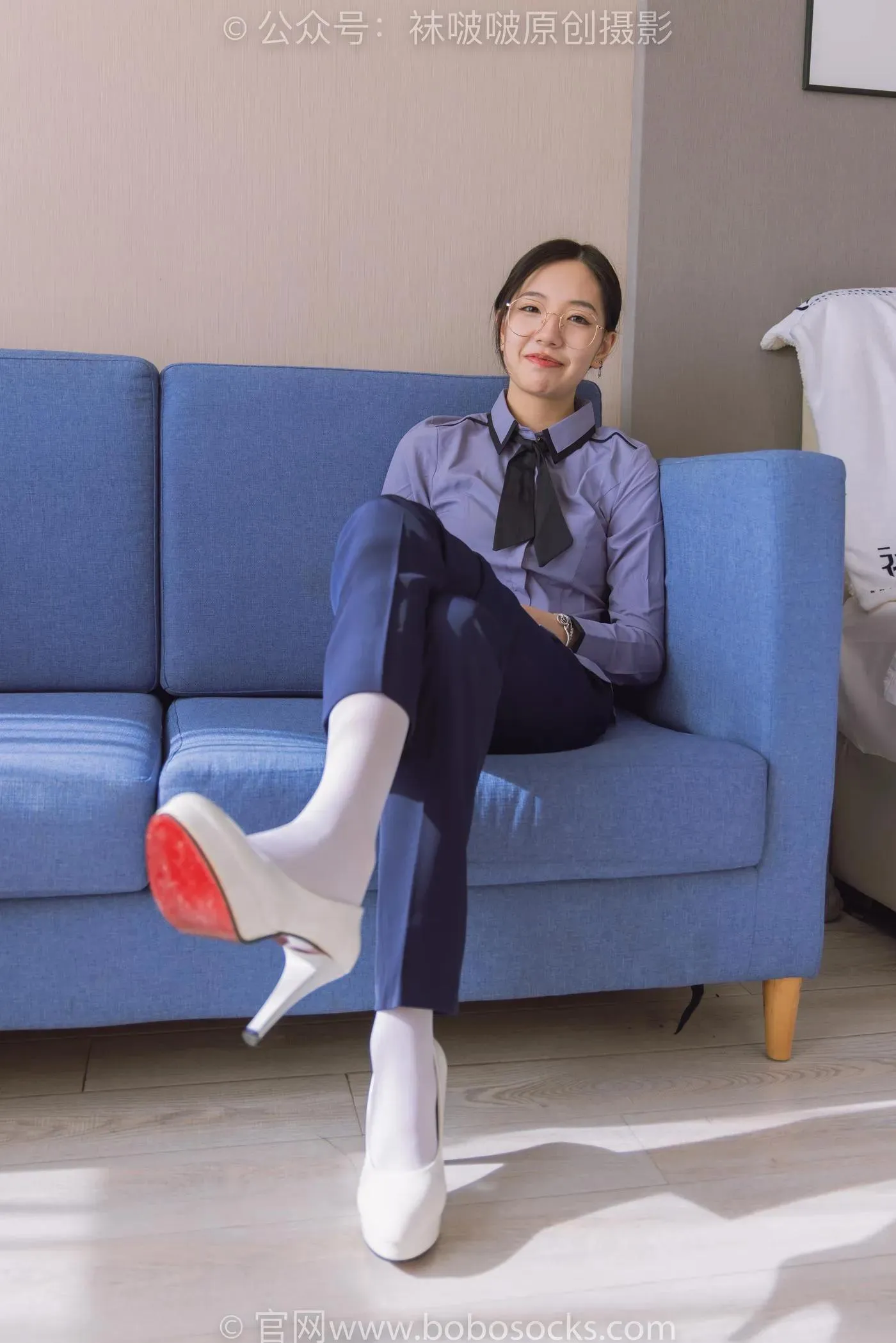 [BoBoSocks袜啵啵]NO.178 小甜豆-高跟鞋、厚白丝、ol风裤里丝 [140P]插图3